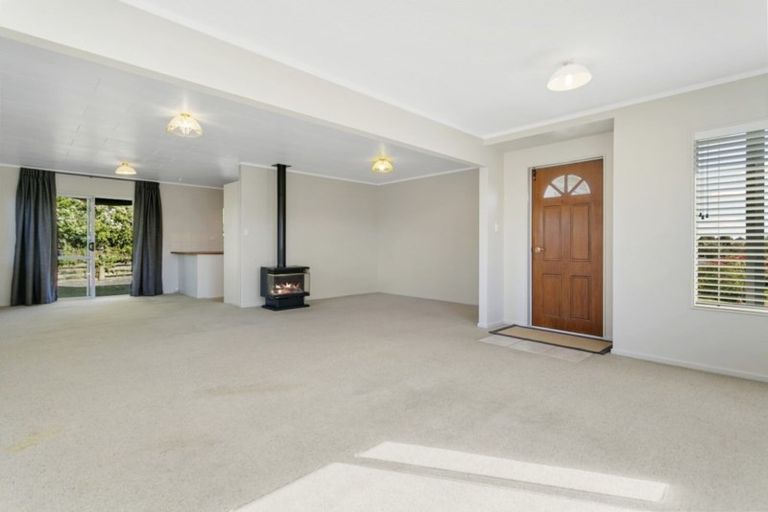 Photo of property in 2/23 Kiddle Drive, Hilltop, Taupo, 3330