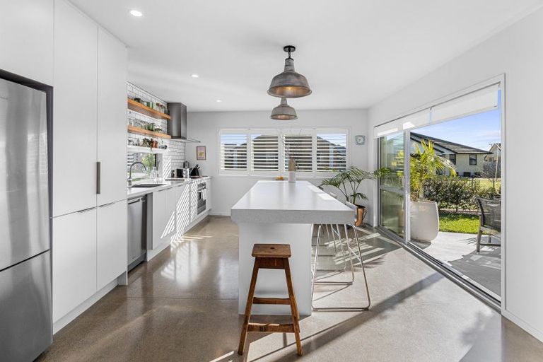 Photo of property in 6 Kahuparere Crescent, Pyes Pa, Tauranga, 3112