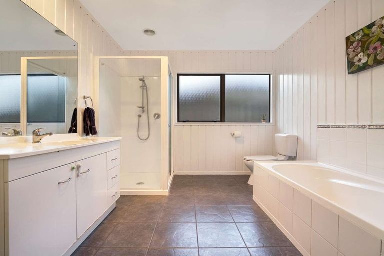 Photo of property in 7 Four Oaks Place, Pukekohe, 2120