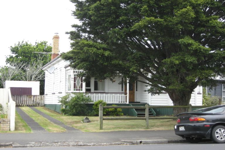 Photo of property in 83 Seddon Street, Pukekohe, 2120