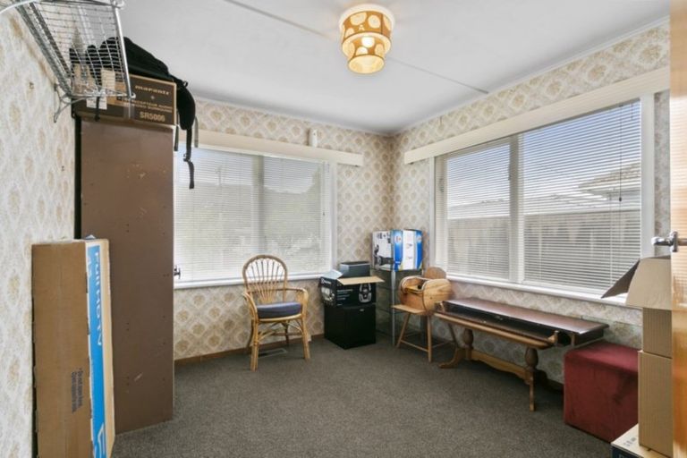 Photo of property in 153 Wellington Road, Wainuiomata, Lower Hutt, 5014