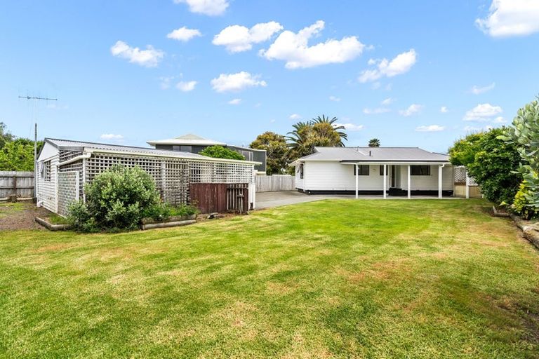 Photo of property in 8 Ferry Road, Waipu, 0510
