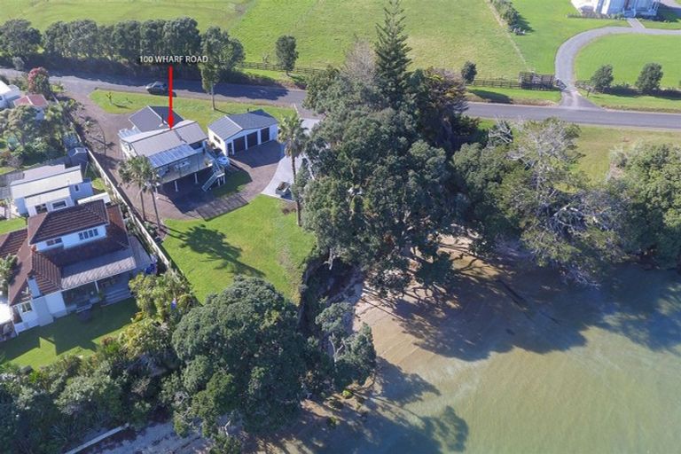 Photo of property in 100 Wharf Road, Clarks Beach, Pukekohe, 2679