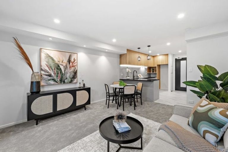 Photo of property in 11/23 Tudor Road, Henderson, Auckland, 0610