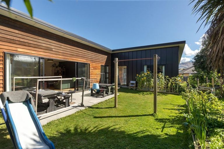 Photo of property in 3 Campden Court, Lower Shotover, Queenstown, 9304