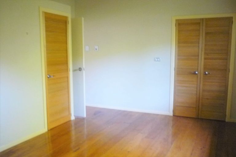 Photo of property in 6 Peace Avenue, Moturoa, New Plymouth, 4310