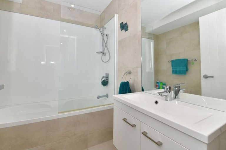 Photo of property in 48c Hatton Road, Orewa, 0931