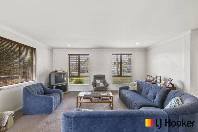 Photo of property in 33 Parkhaven Drive, Rosehill, Papakura, 2113