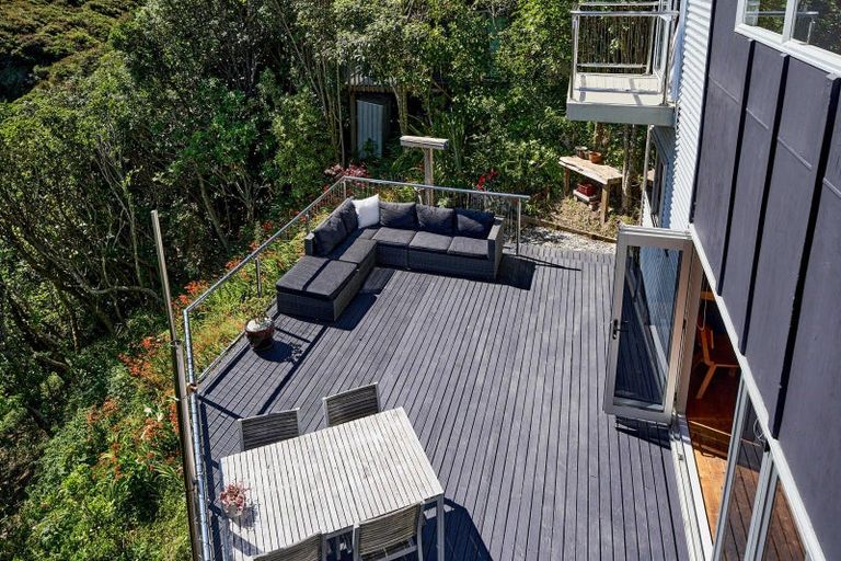 Photo of property in 101 Cluny Road, Plimmerton, Porirua, 5026