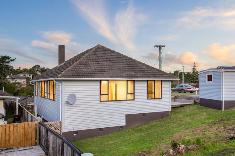 Photo of property in 1a Stephen Street, Tawa, Wellington, 5028