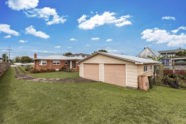 Photo of property in 9 Wellesley Road, Mangere Bridge, Auckland, 2022