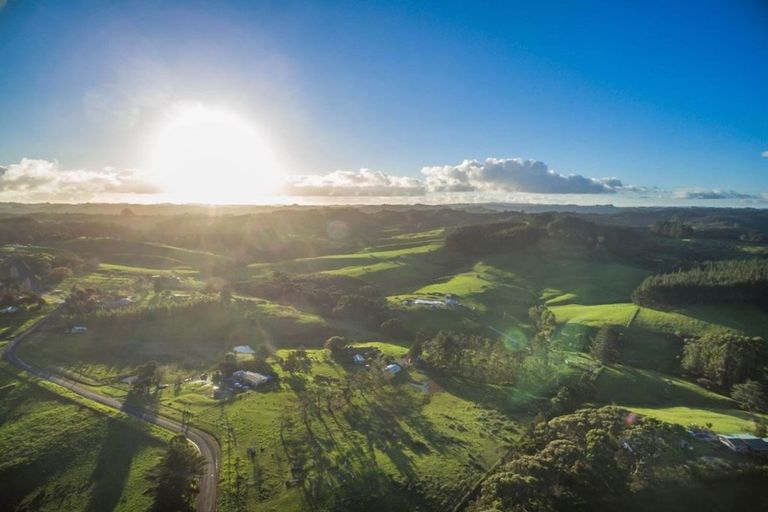 Photo of property in 35 Russell Road, Wainui, Silverdale, 0992