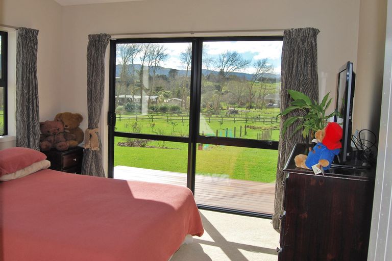 Photo of property in 56 Wattle Lane, Kaiwaka, 0573