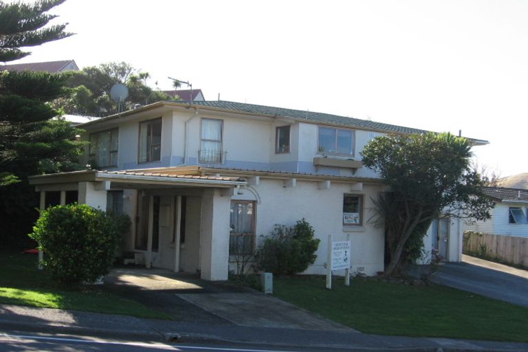 Photo of property in 40 Halswater Drive, Churton Park, Wellington, 6037