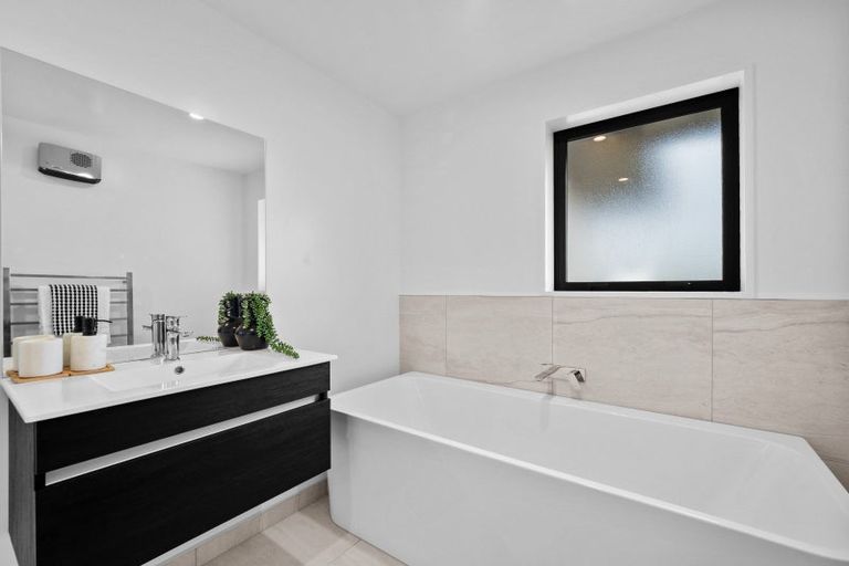 Photo of property in 54 Strowan Avenue, Elgin, 7700