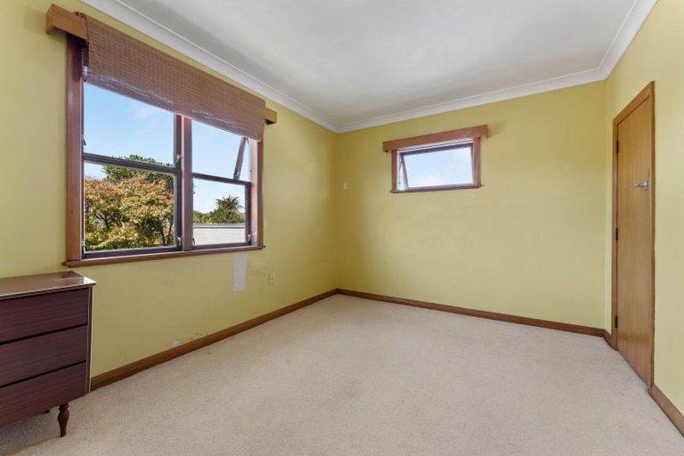 Photo of property in 8 Luton Street, Hokowhitu, Palmerston North, 4410