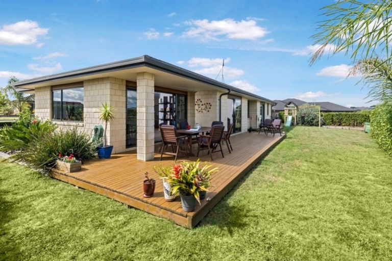 Photo of property in 8 William Andrew Road, Pukekohe, 2120
