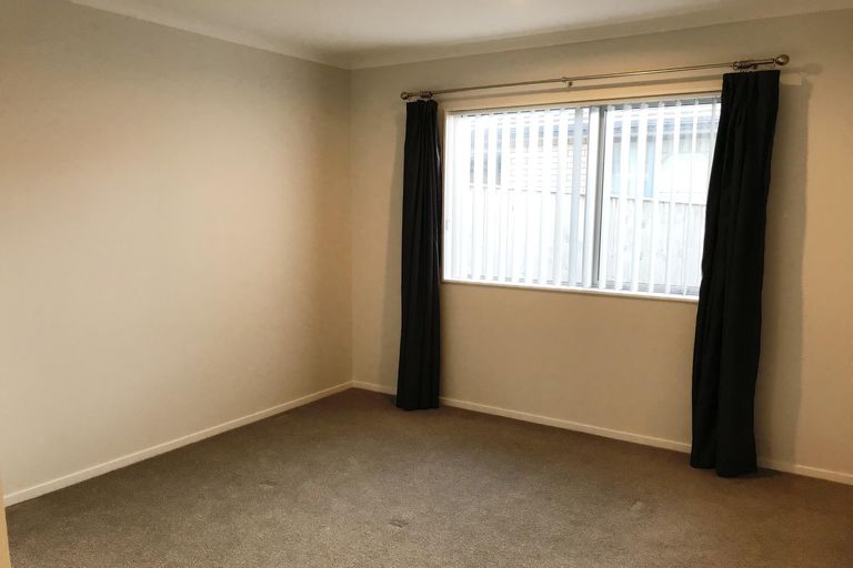 Photo of property in 17 Kilbryde Crescent, Pokeno, 2402