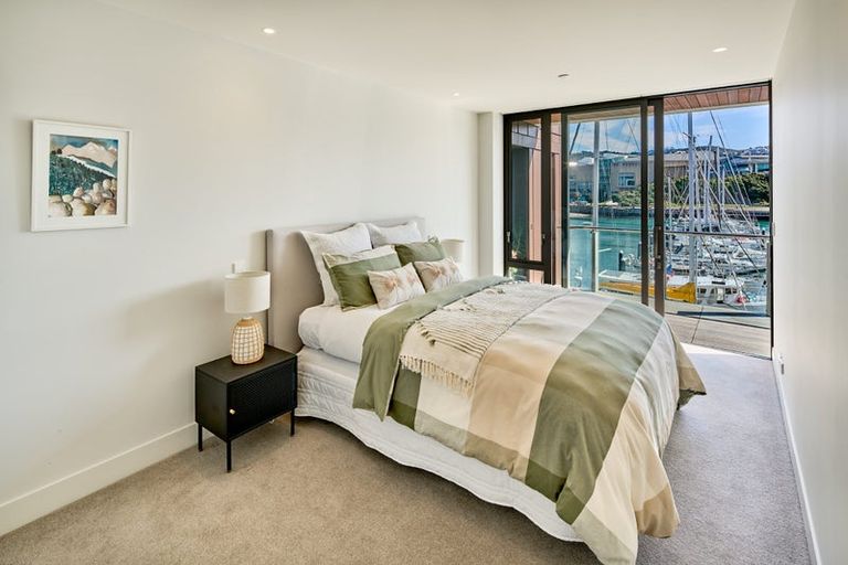 Photo of property in Clyde Quay Wharf, 2b/6 Clyde Quay Wharf, Te Aro, Wellington, 6011