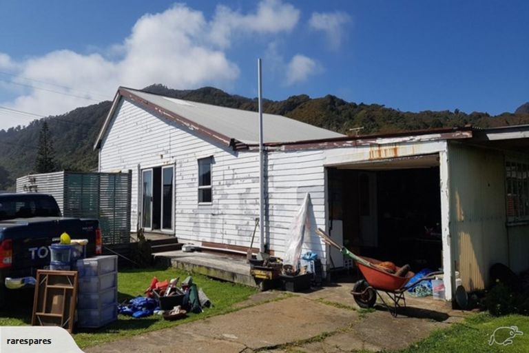 Photo of property in 12 Greenfield Street, Hector, 7822