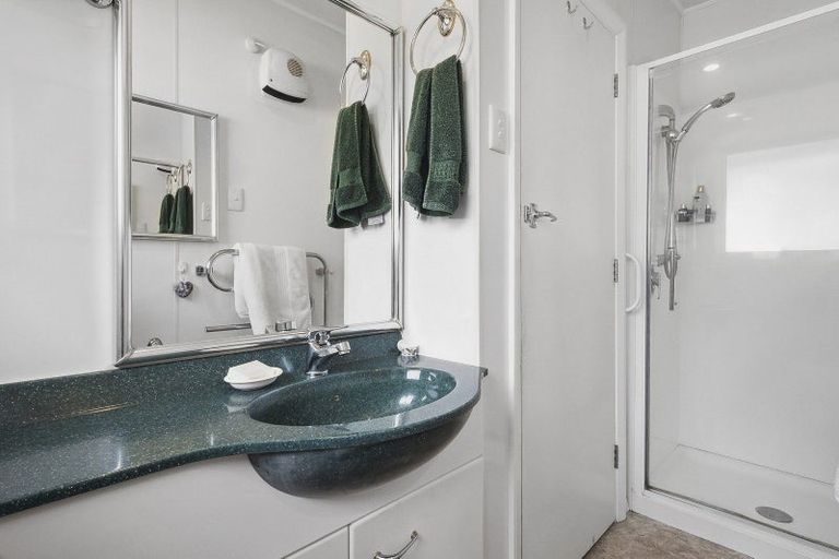 Photo of property in 8 Jason Street, Helensburgh, Dunedin, 9010