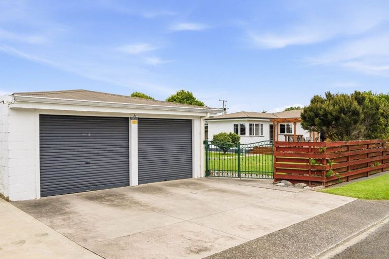 Photo of property in 15 Kelvin Street, Inner Kaiti, Gisborne, 4010