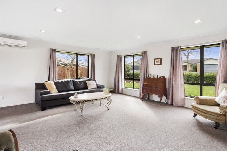 Photo of property in 10 Wiltshire Drive, Huntington, Hamilton, 3210