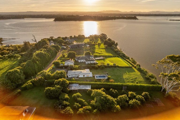 Photo of property in 202 Ranginui Road, Welcome Bay, Tauranga, 3175