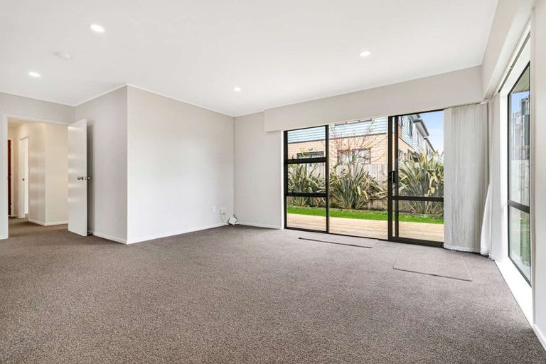 Photo of property in 4/9 Allen Avenue, Papatoetoe, Auckland, 2025