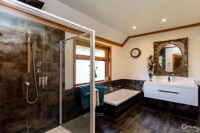 Photo of property in 156 Russell Street, Palmerston North, 4414