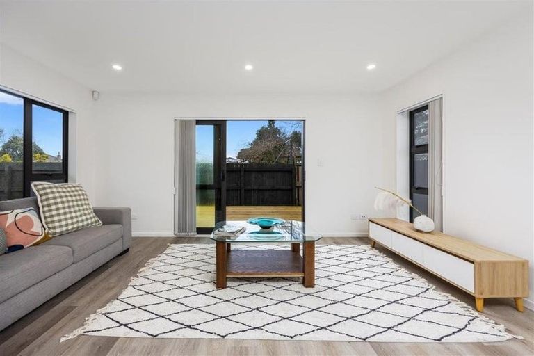 Photo of property in 35b Edmund Hillary Avenue, Papakura, 2110