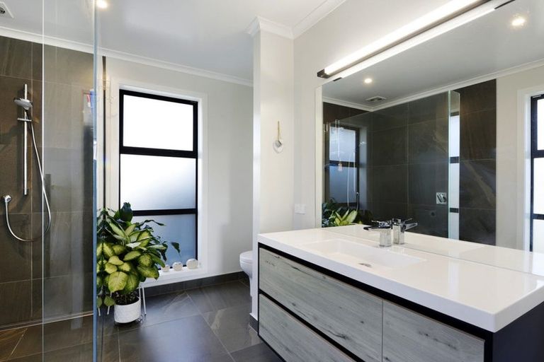 Photo of property in 8 Rosemary Place, Stoke, Nelson, 7011