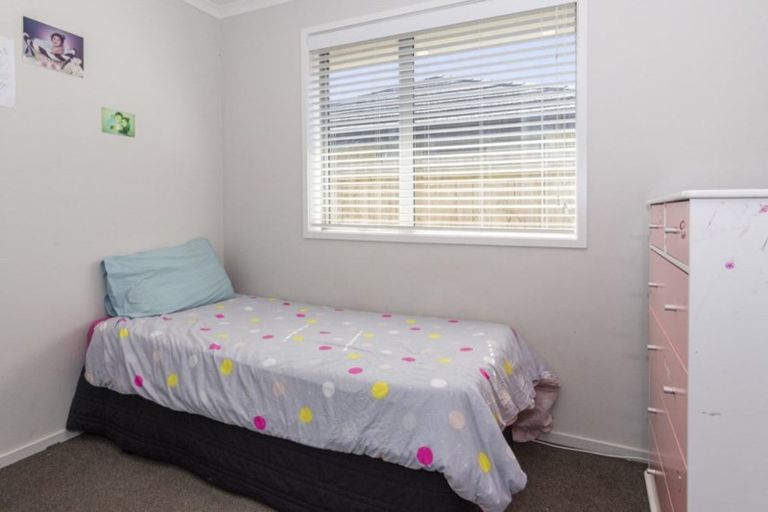 Photo of property in 6 Waipokapu Place, Opaheke, Papakura, 2113