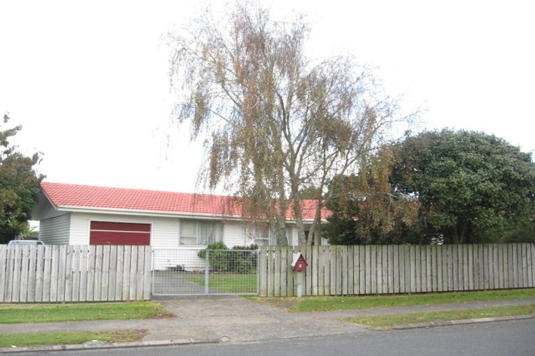 Photo of property in 11 Damian Way, Weymouth, Auckland, 2103