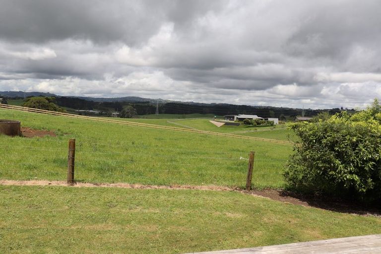 Photo of property in 83 Sim Road, Paerata, Papakura, 2580