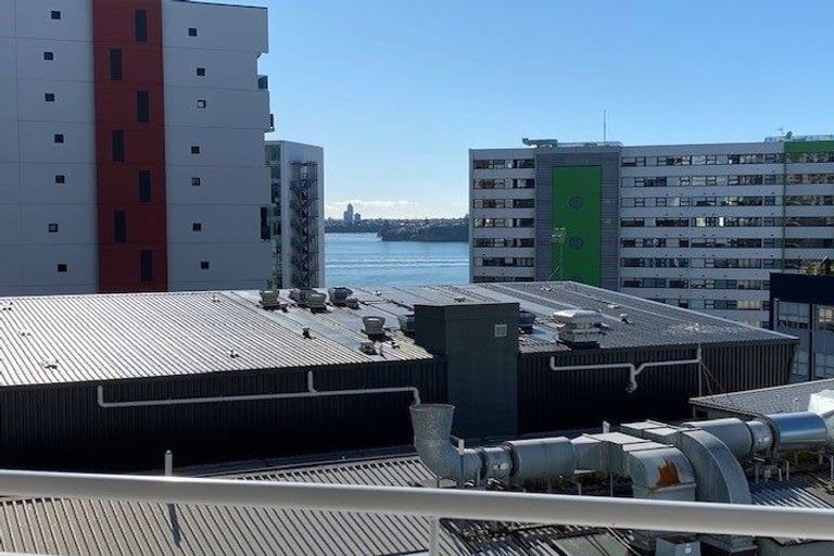 Photo of property in Seaview Apartments, 9d/4 Short Street, Auckland Central, Auckland, 1010