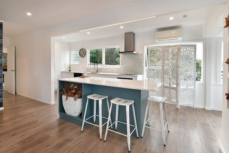 Photo of property in 41 Rangimaarie Crescent, Snells Beach, 0920