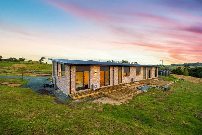 Photo of property in 312 Pukapuka Road, Pohuehue, Warkworth, 0983