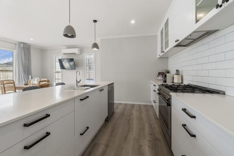 Photo of property in 20 Nellie Drive, Kumeu, 0810