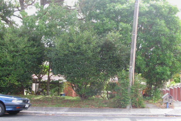 Photo of property in 2/10 Napoleon Avenue, Milford, Auckland, 0620