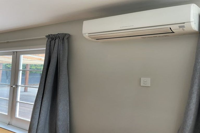 Photo of property in 25 Lees Road, Strowan, Christchurch, 8052