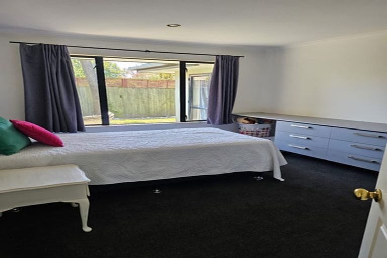 Photo of property in 8a Kenwyn Avenue, St Albans, Christchurch, 8052