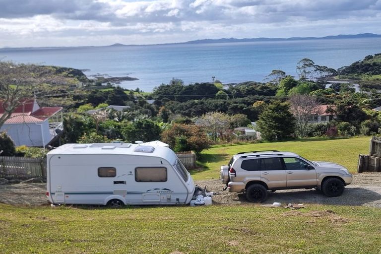 Photo of property in 13 Nancy Wake Place, Cable Bay, 0420