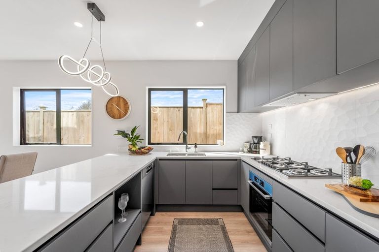 Photo of property in 21b Montgomery Avenue, Belmont, Auckland, 0622