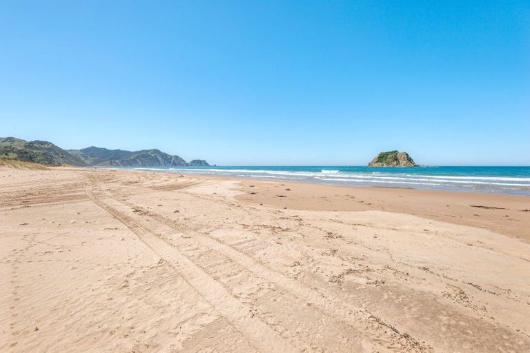 Photo of property in 1459d Anaura Road, Anaura Bay, Tokomaru Bay, 4079