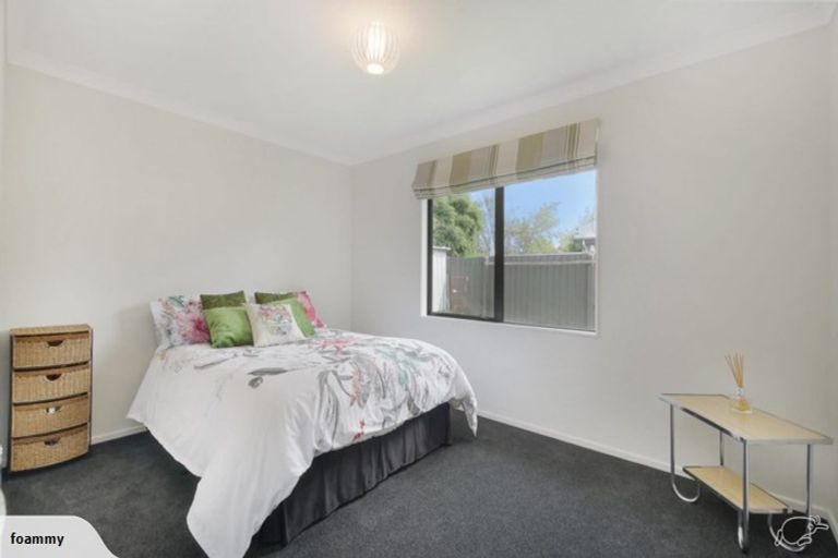 Photo of property in 1 Teal Close, Woolston, Christchurch, 8023