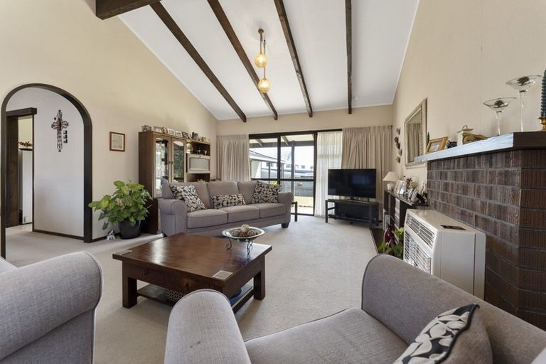 Photo of property in 20 Fairfax Terrace, Frankleigh Park, New Plymouth, 4310