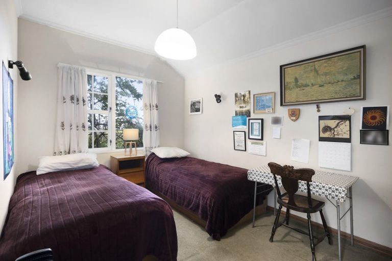 Photo of property in 157 Marine Parade, Eastbourne, Lower Hutt, 5013