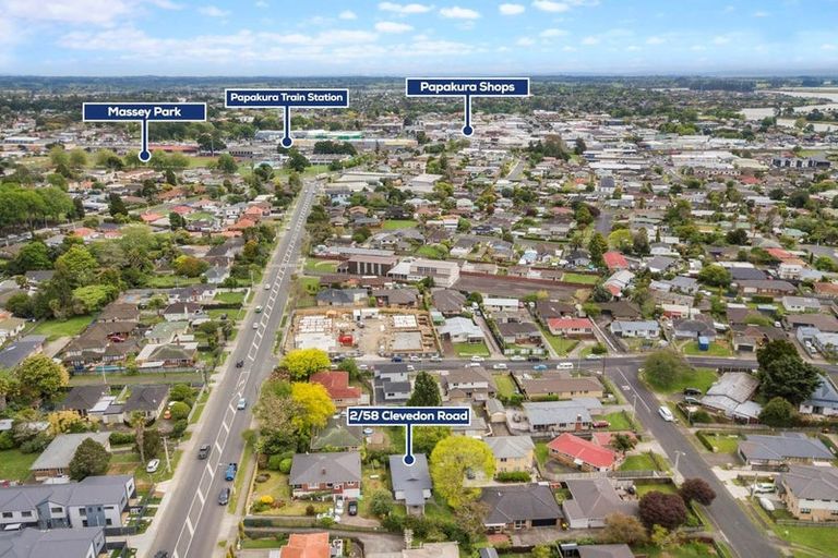 Photo of property in 2/58 Clevedon Road, Papakura, 2110