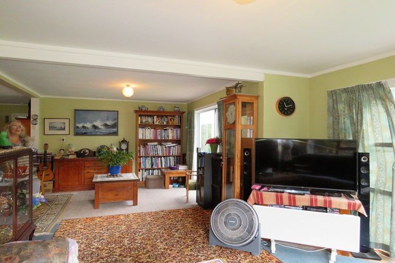 Photo of property in 6 Sunderland Street, Waimangaroa, Westport, 7891